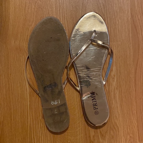 Slippers - Picture 2 of 2